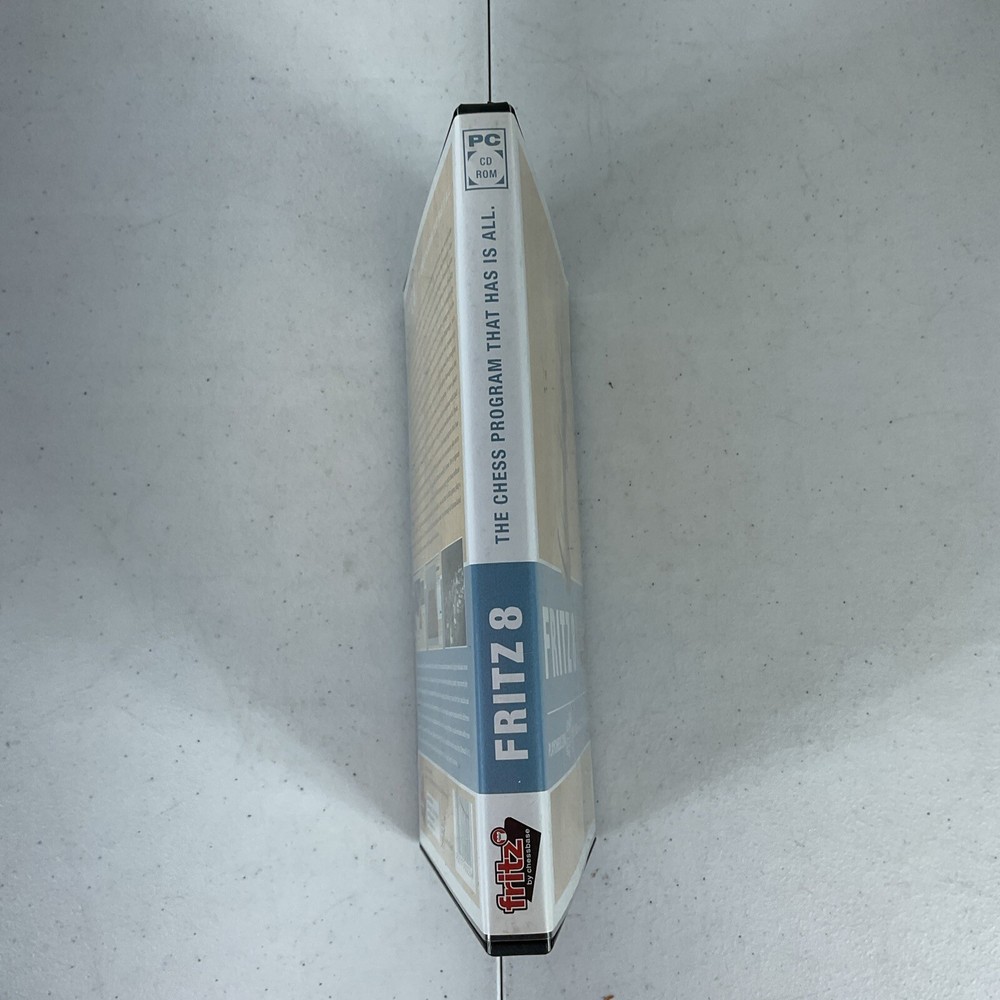 FRITZ 8 Chess Playing Software Chessbase PC CD-ROM 2004 Program That Has It All