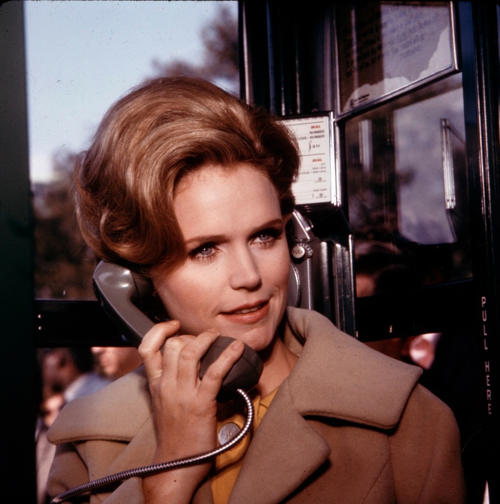 LEE REMICK  8X10 PHOTO ZZ583
