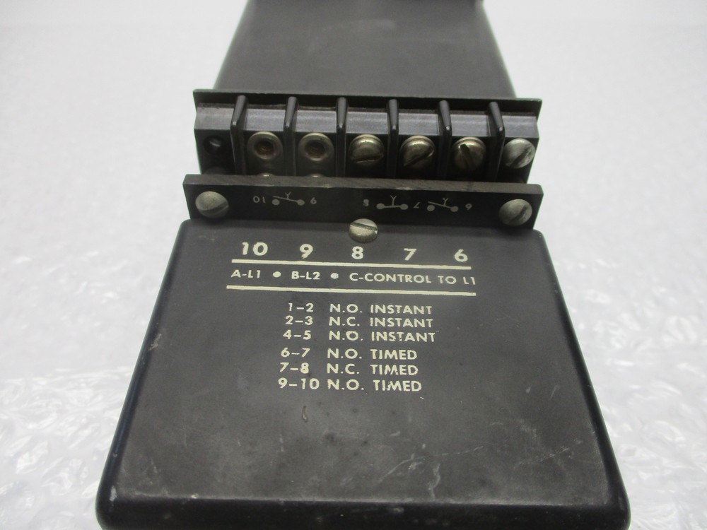 INDUSTRIAL SOLID STATE CONTROLS 1014 DELAY RELAY 115V UNMP