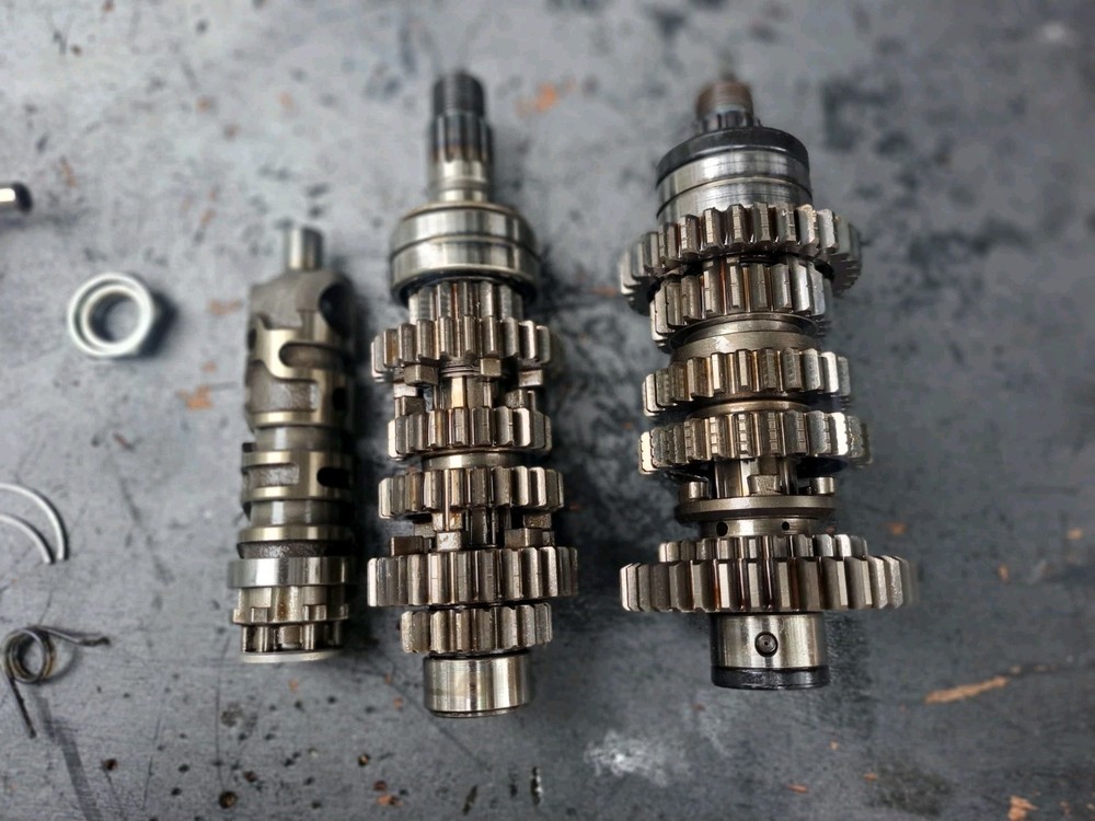 Kawasaki er500 gearbox