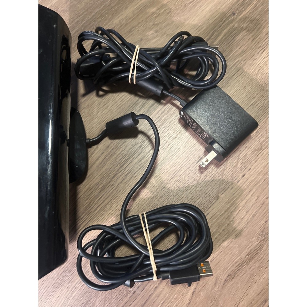 Xbox 360 Kinect Bundle 3 Games Dance Central Just Dance Sonic Working