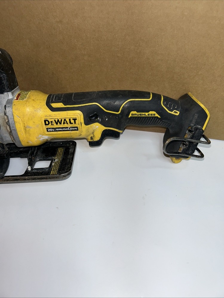 DeWalt DCS571 20V MAX 4-1/2" Compact Circular Saw [TOOL-ONLY]