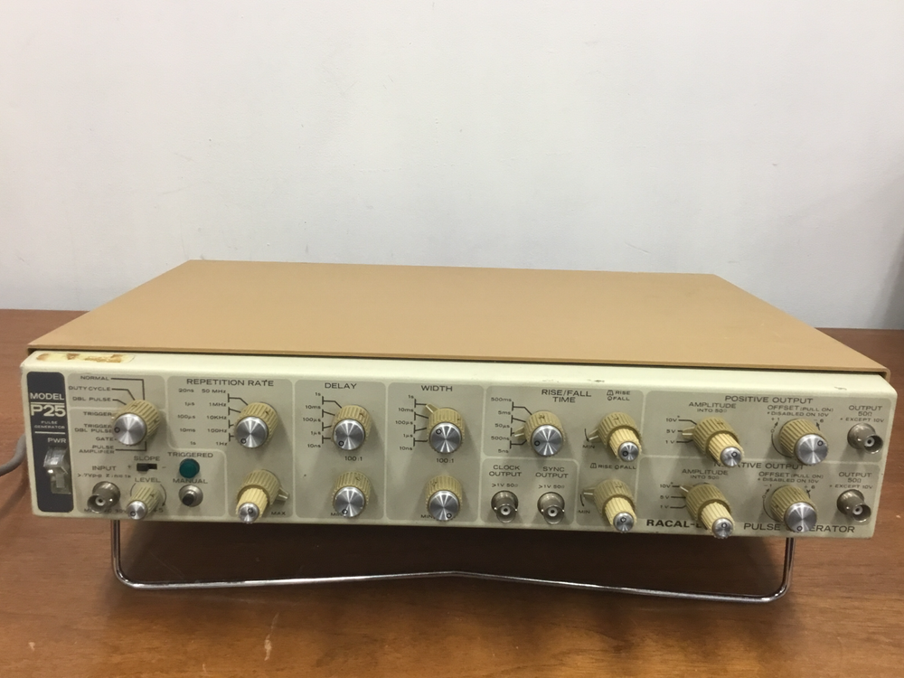 Racal Dana - P25 - Pulse Generator