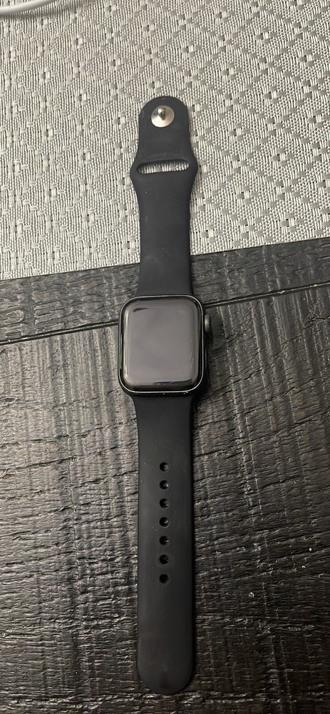 apple watch series 5 40mm
