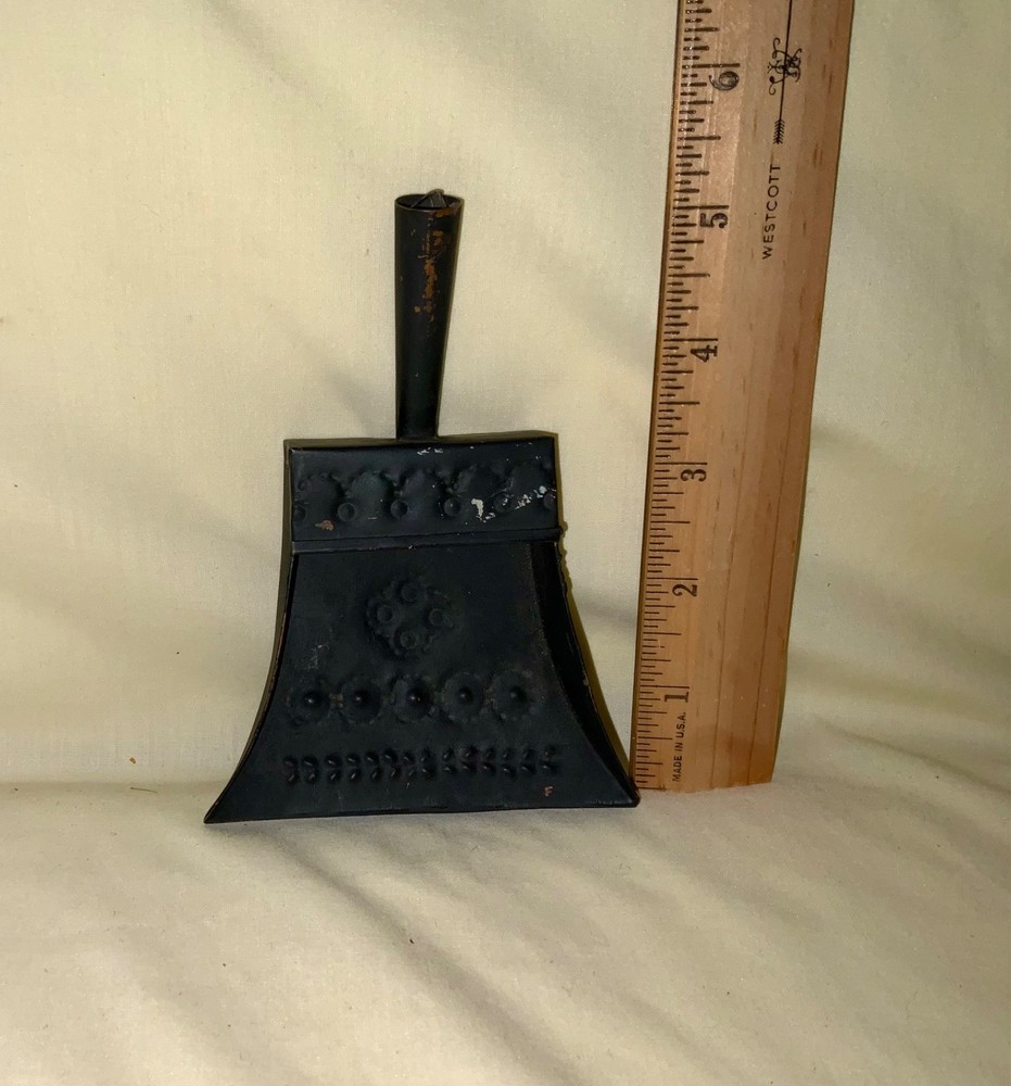 Primitive Shaker Style Dust Pan - Miniature