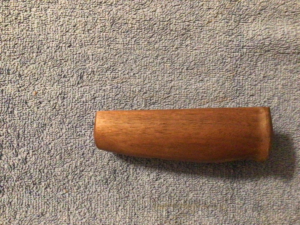 Colt Lightning .22  Forend Walnut Repro