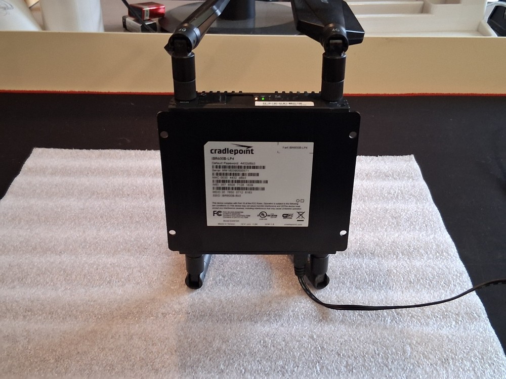 CRADLEPOINT IBR600B-LP4 ROUTER