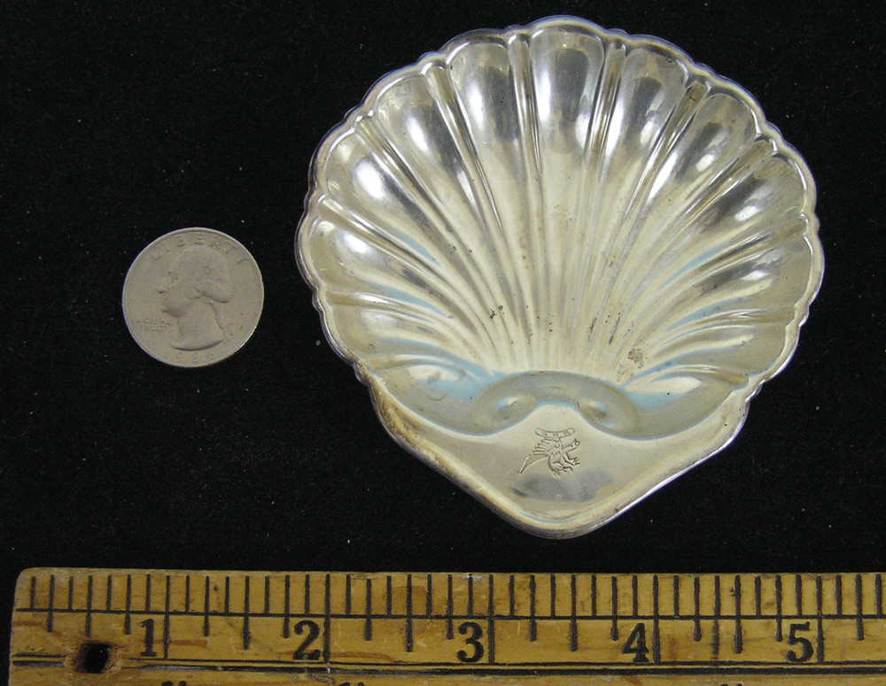 Revere Silversmiths (?) Sterling Silver Shell Shaped Trinket Ring Dish #61 (U)