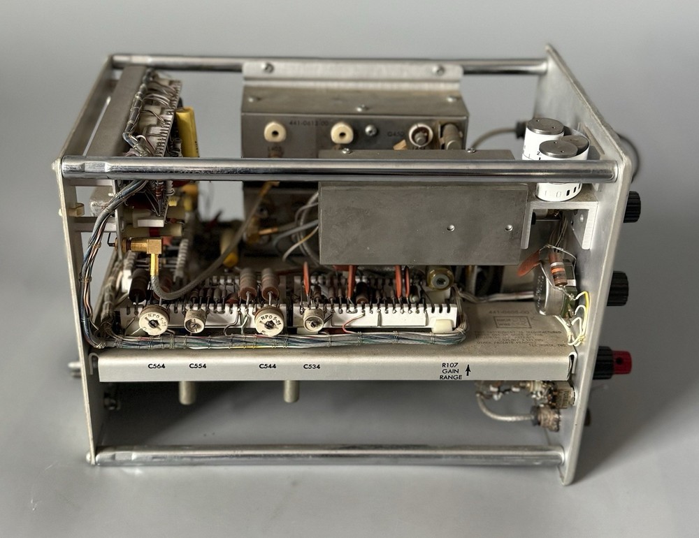 Untested — Tektronix Type 1L10 Spectrum Analyzer Plug-In Unit — See Description