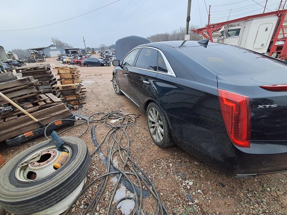 Used Windshield Wiper Motor fits: 2017 Cadillac Xts Grade A