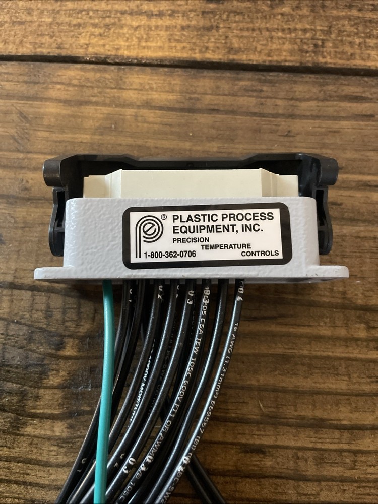 NEW PPE PLASTIC PROCESS EQUIPMENT PIC-8 TEMPERATURE CONNECTOR