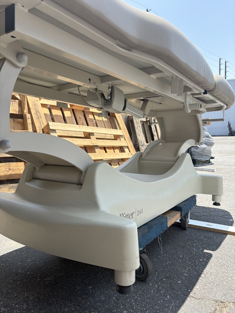 Midmark Ritter 244 Power Exam Chair