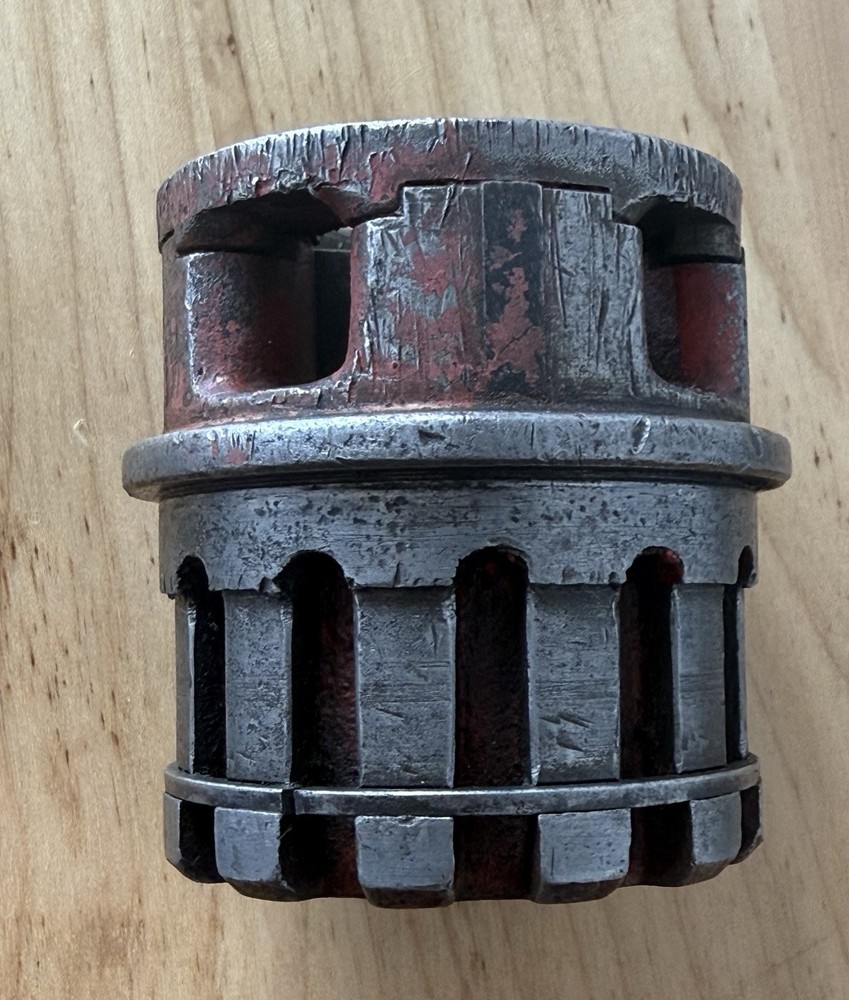 Ridgid 111-R Pipe Threader With Handle & Die Head 1/2"