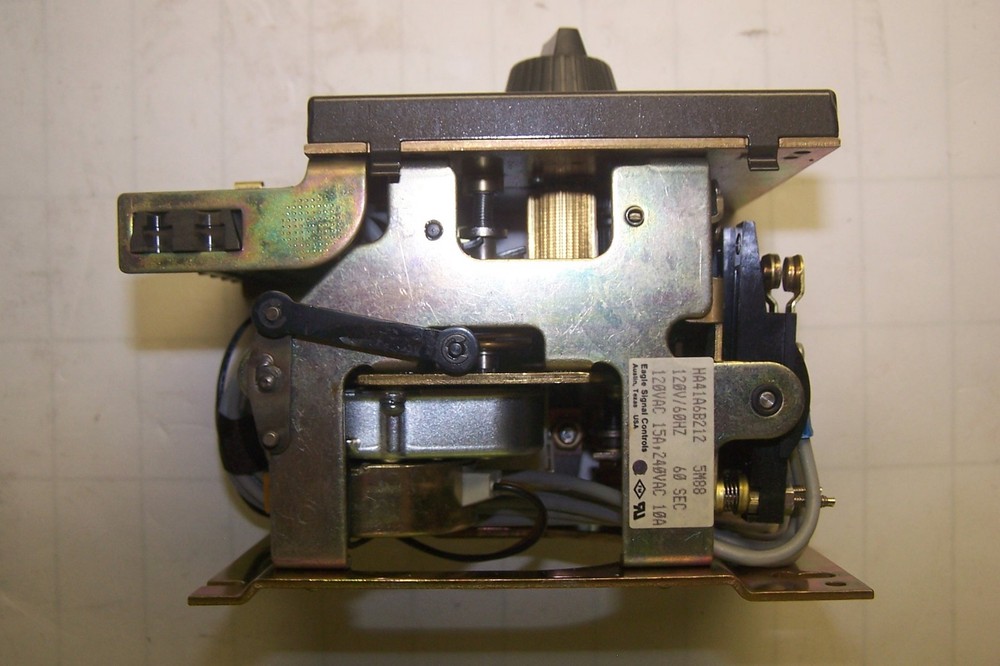 NEW EAGLE SIGNAL HA MICROFLEX SERIES 0-60 SECOND RESET TIMER HA41A6B212