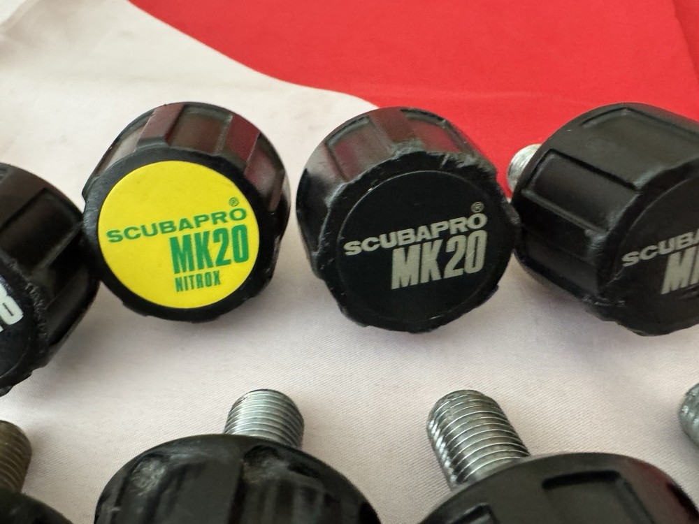 SCUBAPRO YOKE KNOBS SEVERAL DIFFERENT STYLES EACH KNOB SOLD SEPARATELY