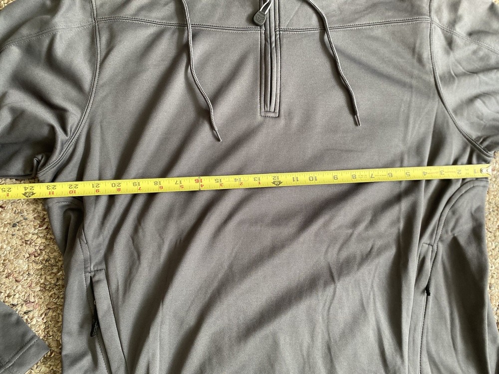 White Bear Clothing Co. Men's 1/4 Zip Gray Softshell Pullover Size XL