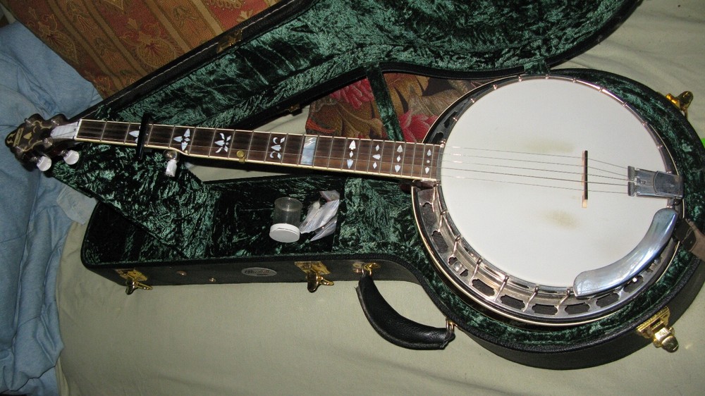  Flint Hill  FBH 300 5 String Bluegrass Banjo