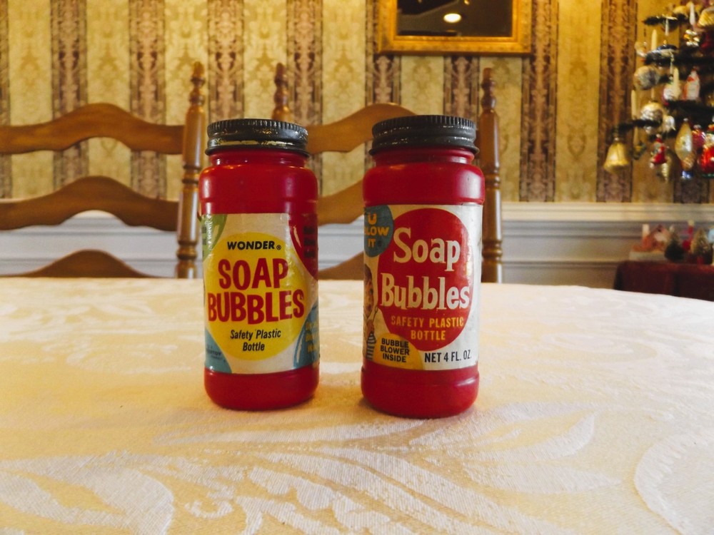 2 VINTAGE EARLY 1960'S EMPTY BUBBLE CONTAINERS W/ GR8 GRAPHICS ! NICE 2 DISPLAY
