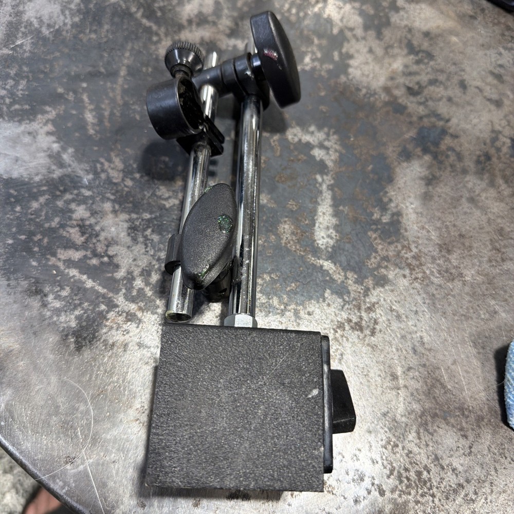 Magnetic Stand - Black