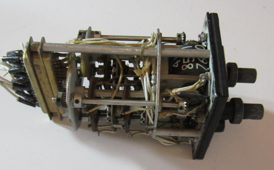 VINTAGE CONTROL HEAD MILITARY ATC TRANSPONDER DIALS FUNCTION