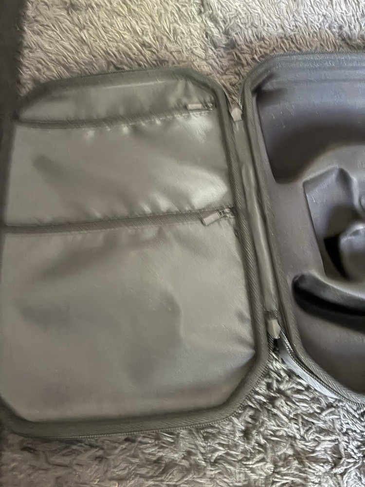 Meta Oculus Quest Hard Carrying Case virtual reality VR