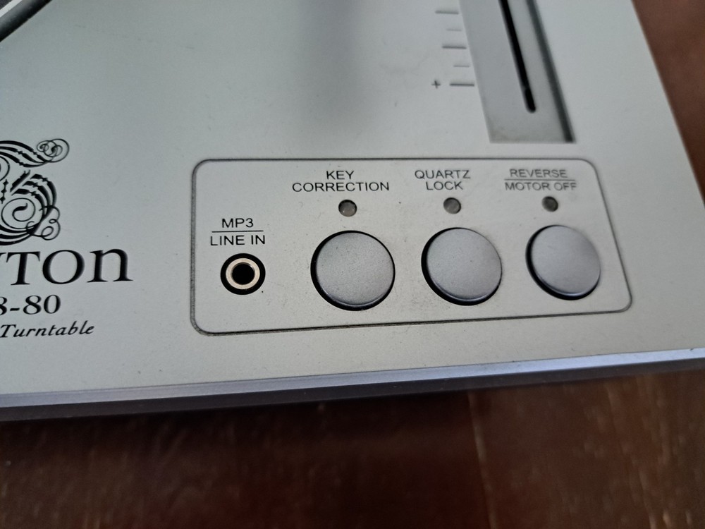 Stanton Str8 80 Turntable