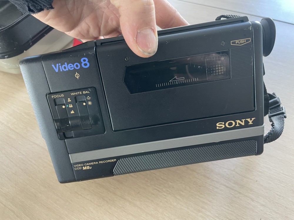SONY EV-C8U 8mm Video Transfer Edit Dubbing Bundle w Case Camera, Tested Works