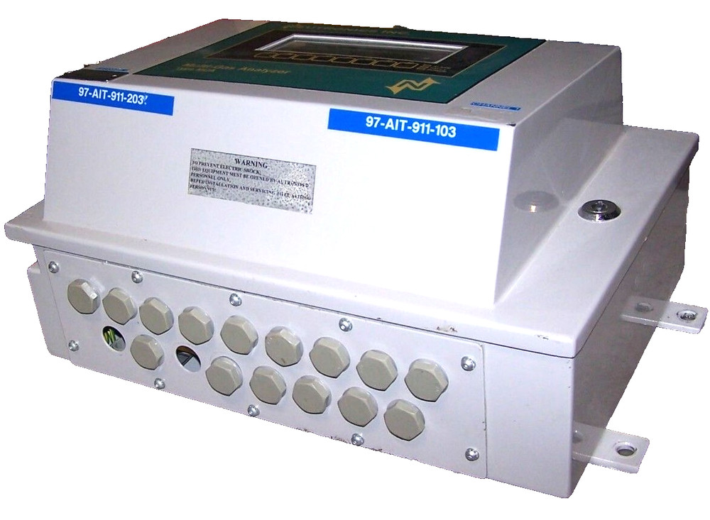Neutronics Type MCA Multi-Gas Analyzer 120 VAC