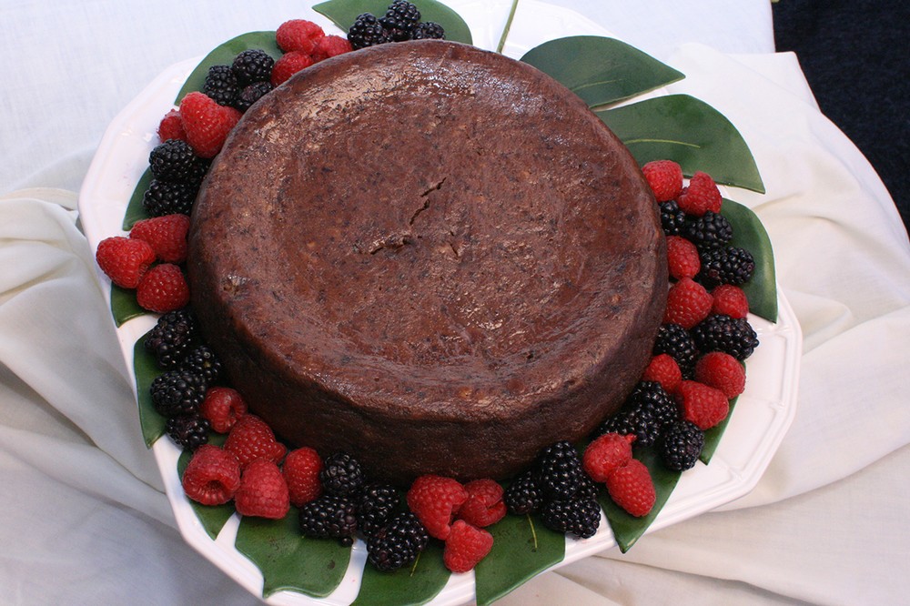 Jamaican Rum Cake, 9" (4 lbs)