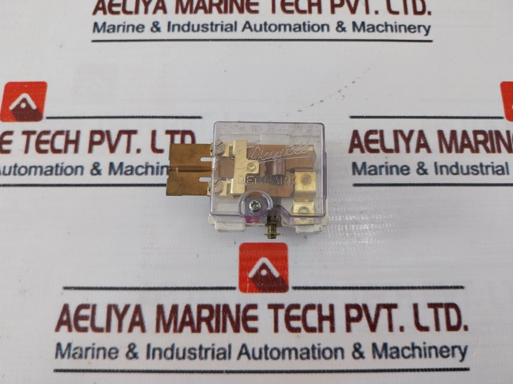 Danfoss 017-4030 Pressure Switch 380V