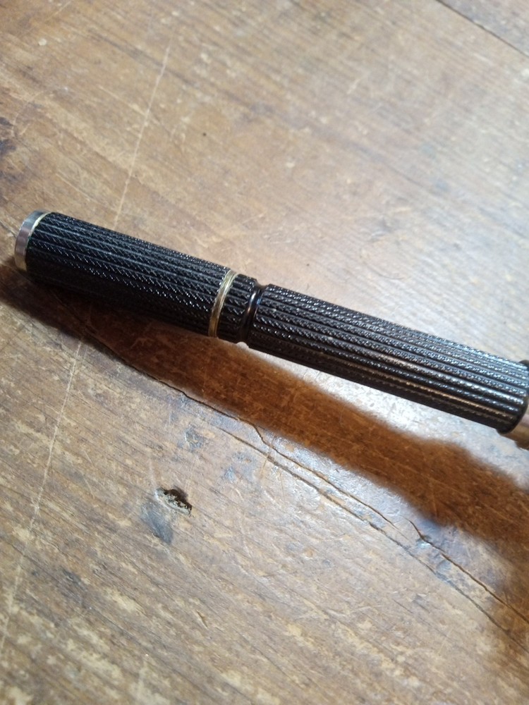 VINTAGE GILLETTE BLACK HANDLE SLIM ADJUSTABLE DATE CODE S-1 GOOD CONDITION 1972