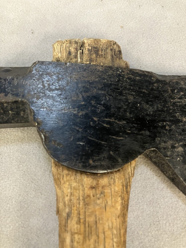 Vintage True Temper carpenter's hatchet