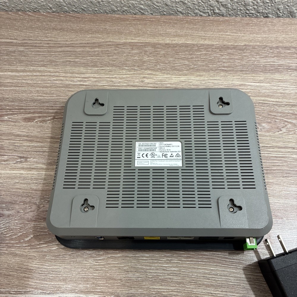 Adtran 822v Fiber Optic Modem