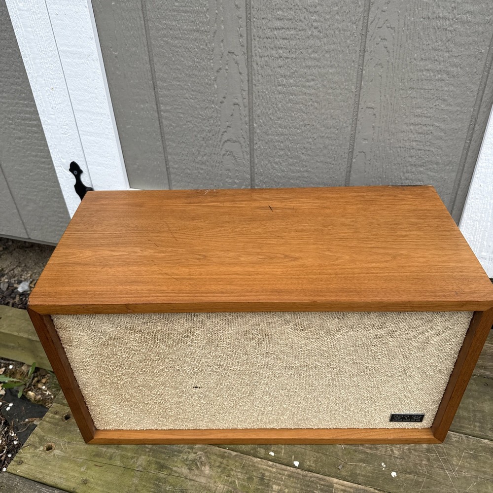 KLH Model Four Complete Range loudspeaker system. (1) Tested And Working