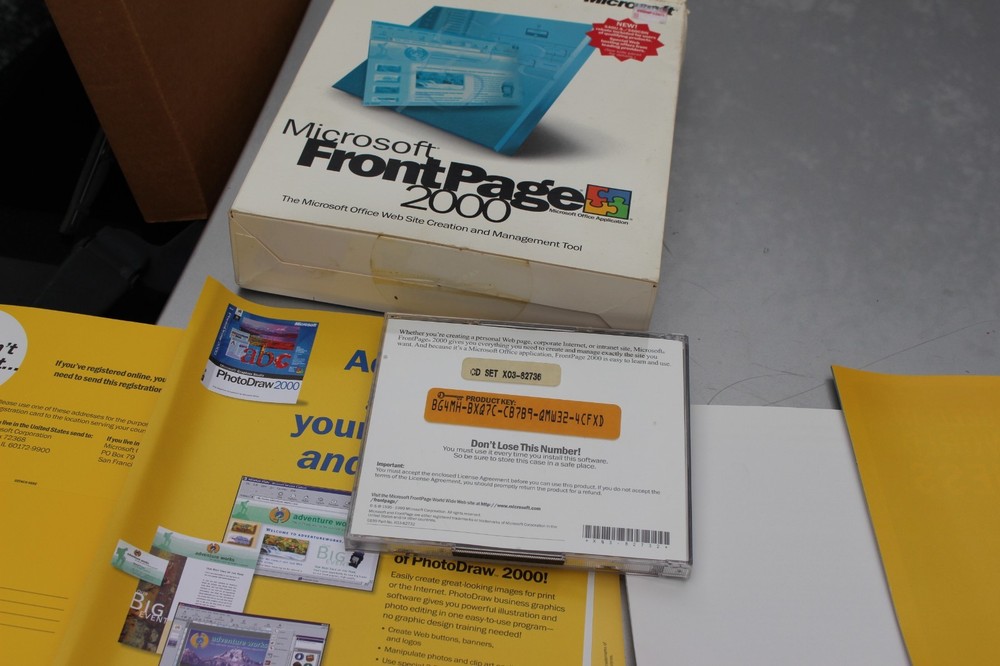 Vintage Microsoft Visual C++ 6.0 Professional Edition (1999) – CD-ROM for Window