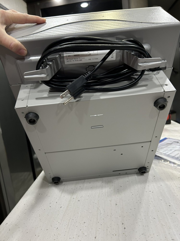 3M 1700 Overhead Transparency Projector Model 1700. USED - WORKING