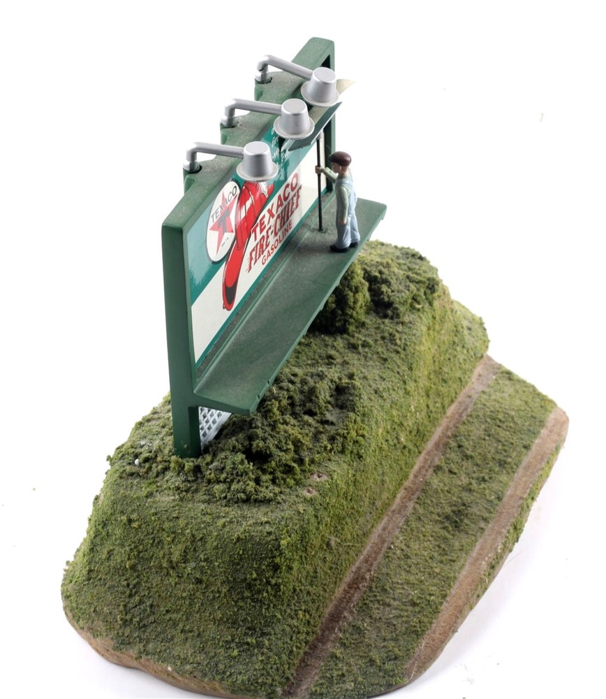 Billboard Sign Texaco Model Train Layout Diorama Untested-BD-258