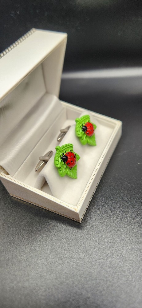 cufflinks