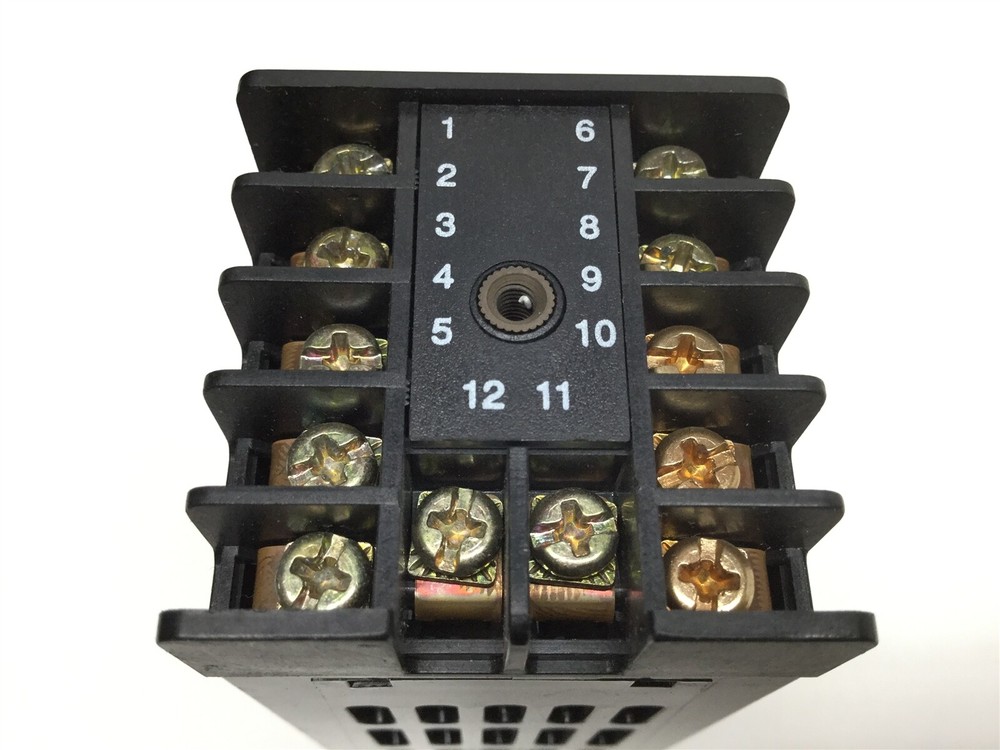 Newport Model 82 Alarm Unit Temperature Controller Process Panel 110/220VAC