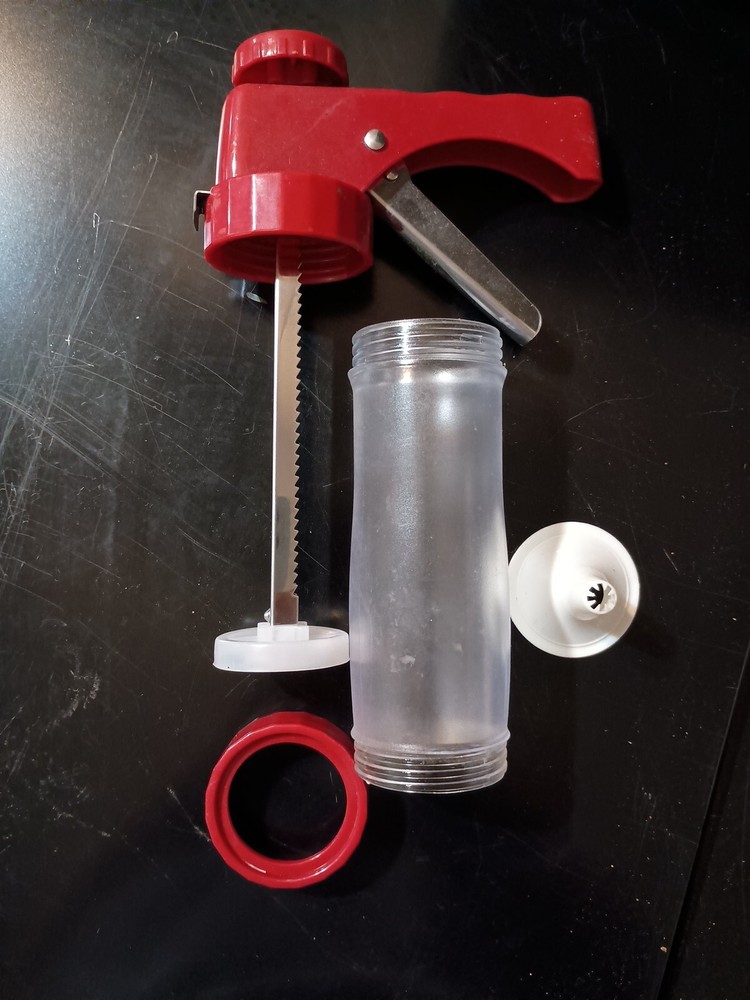 Nesco Beef Jerky Gun With One Attachment