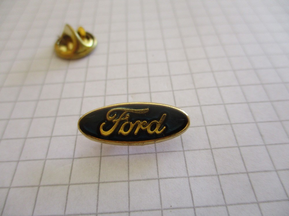 FORD - VINTAGE PIN - PRIVATE COLLECTION - us17