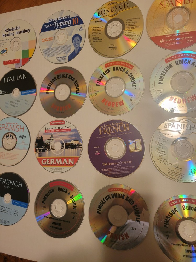 28 - Loose PC & CD Lot Various Language, Learning Typing & More ALL PHOTOGRAPHED