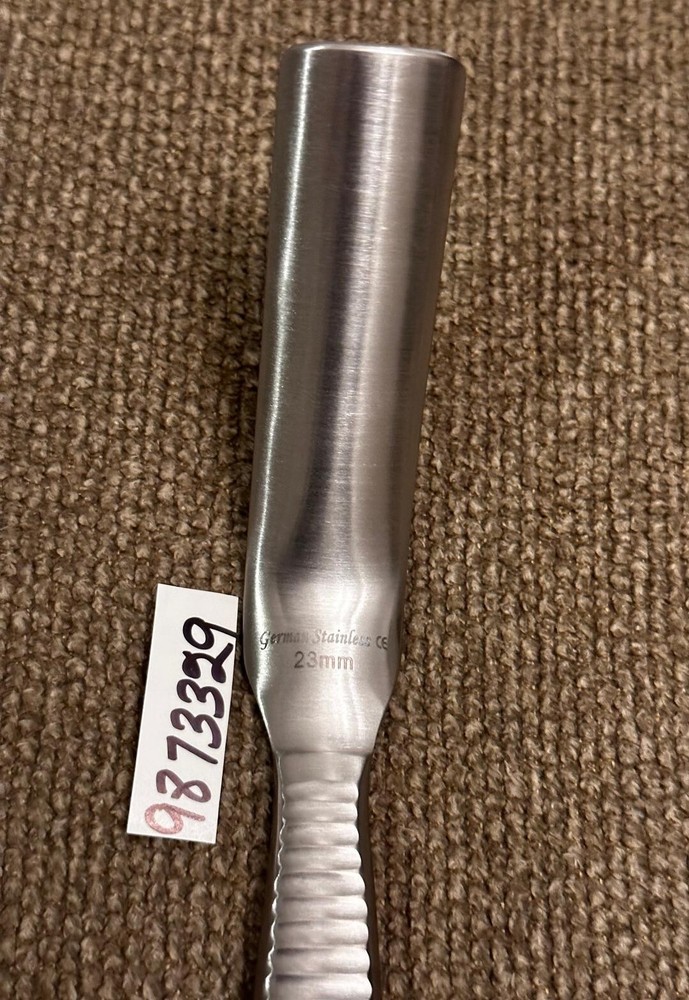 CLOWARD RETRACTOR 7.5" WITHOUT LIP 23MM