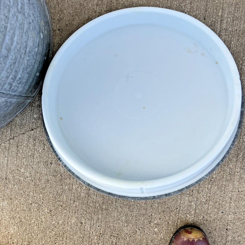 Vintage 10 Gallon Arctic Boy Galvanized Cooler