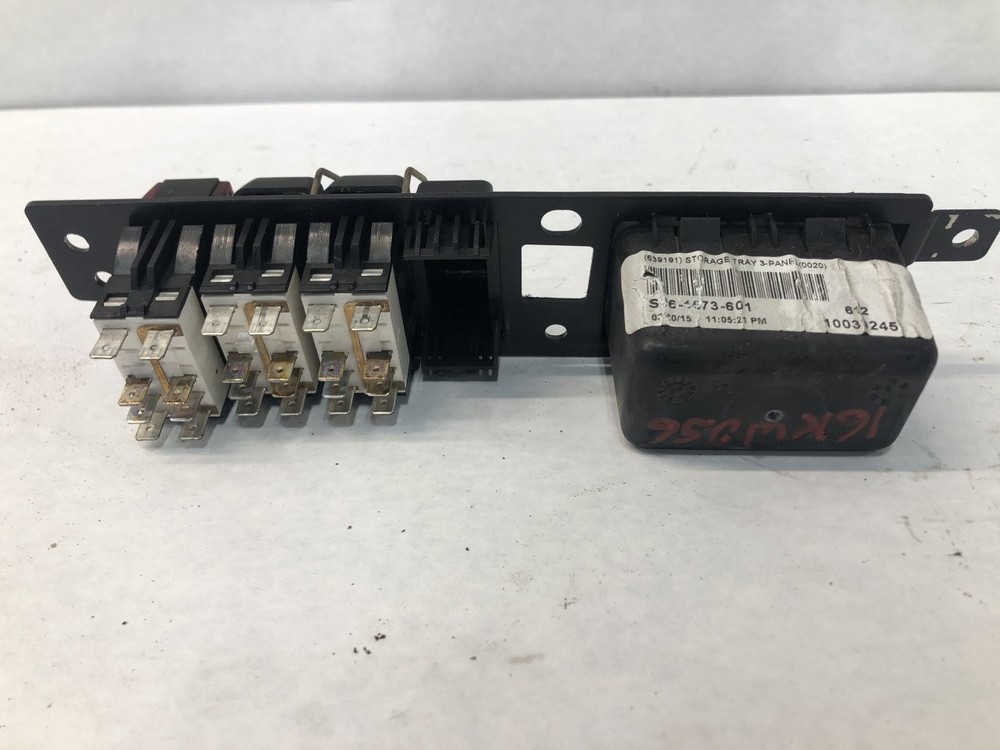 2012-2027 Kenworth T680 SWITCH Dash Panel - Used