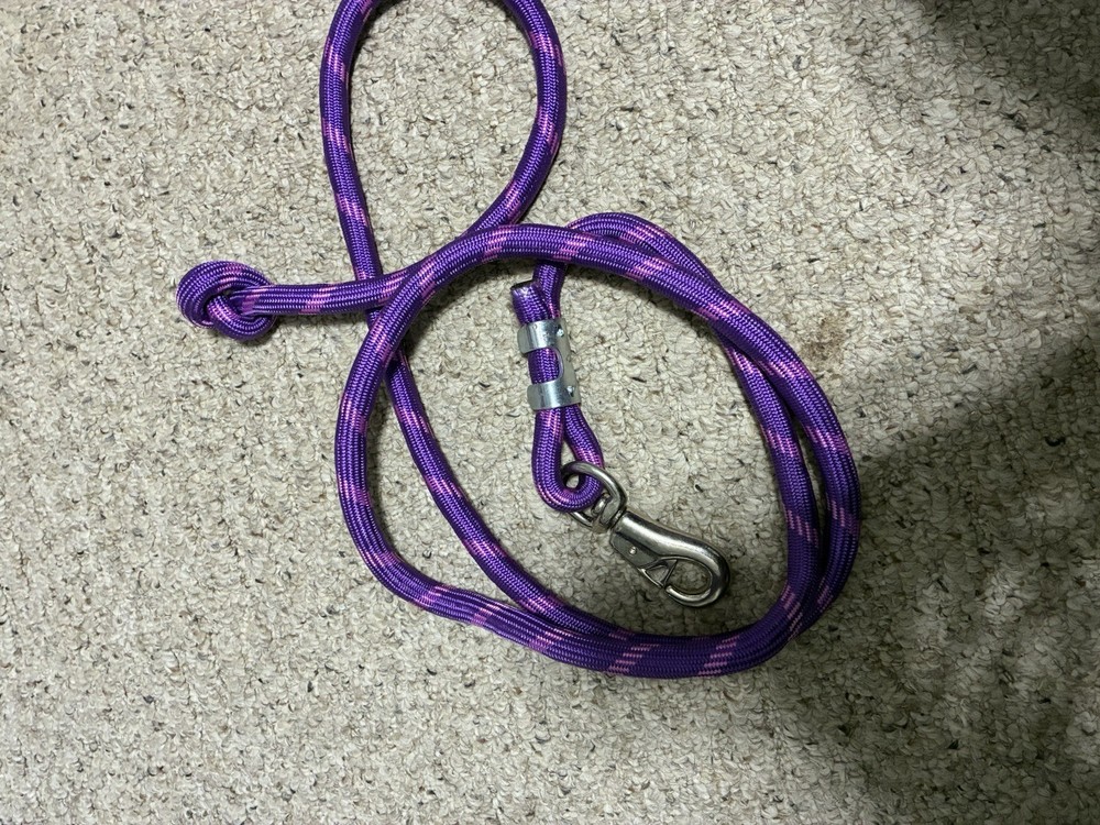 Lead Ropes And Rope Halters