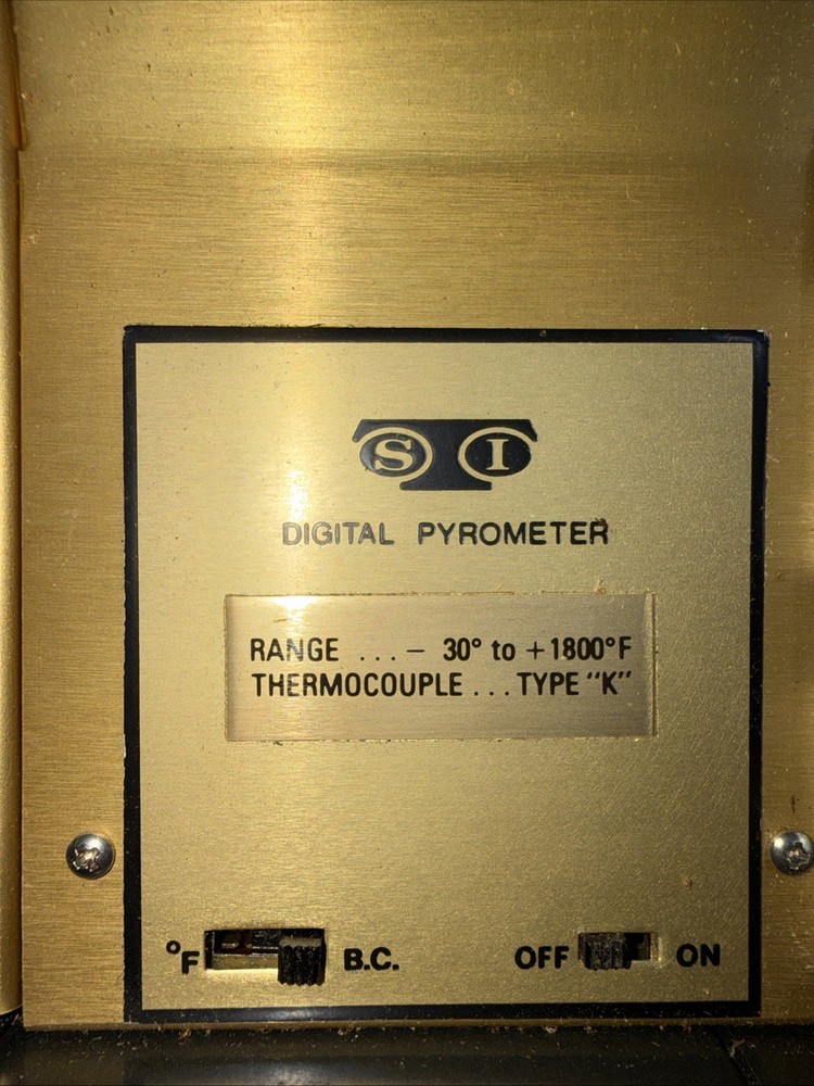 Service Tectonic Model STI- Industrial Digital Pyrometer Range -30-+1800 Degrees