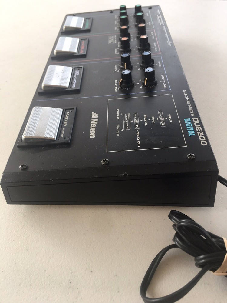 Maxon DUE-3 Digital Multi Effects Processor Vintage Super Metal Delay Chorus
