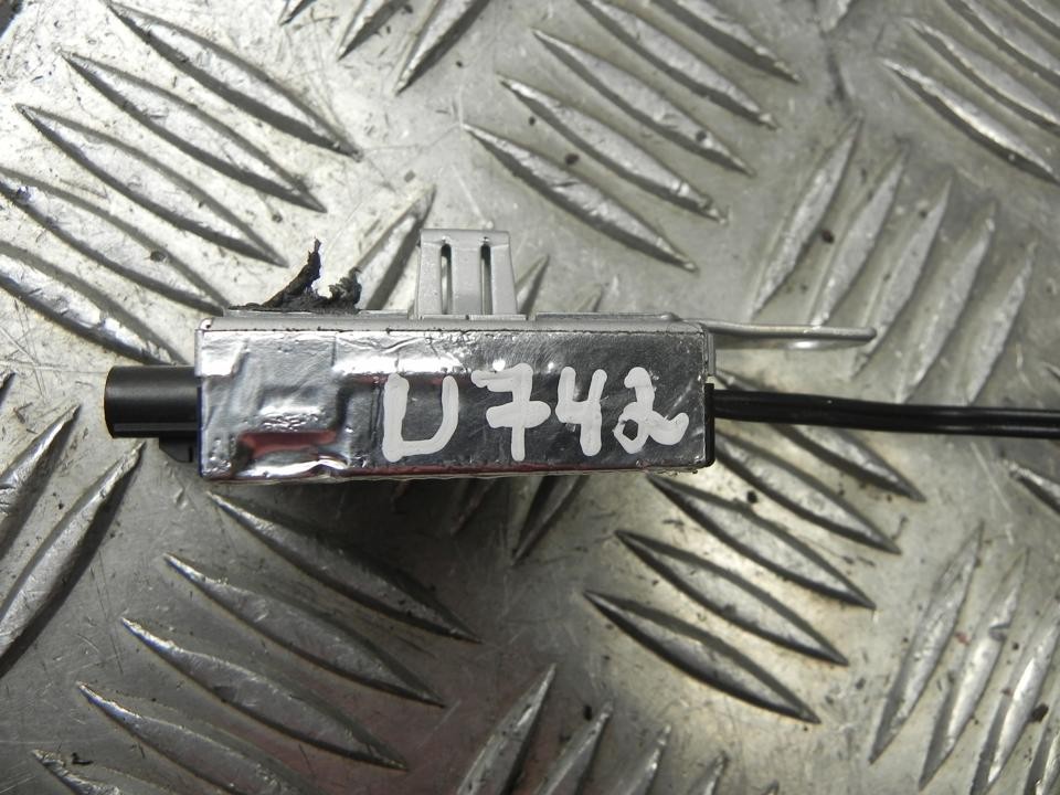 Antenna Amplifier Tesla Model S 2015 100480800D