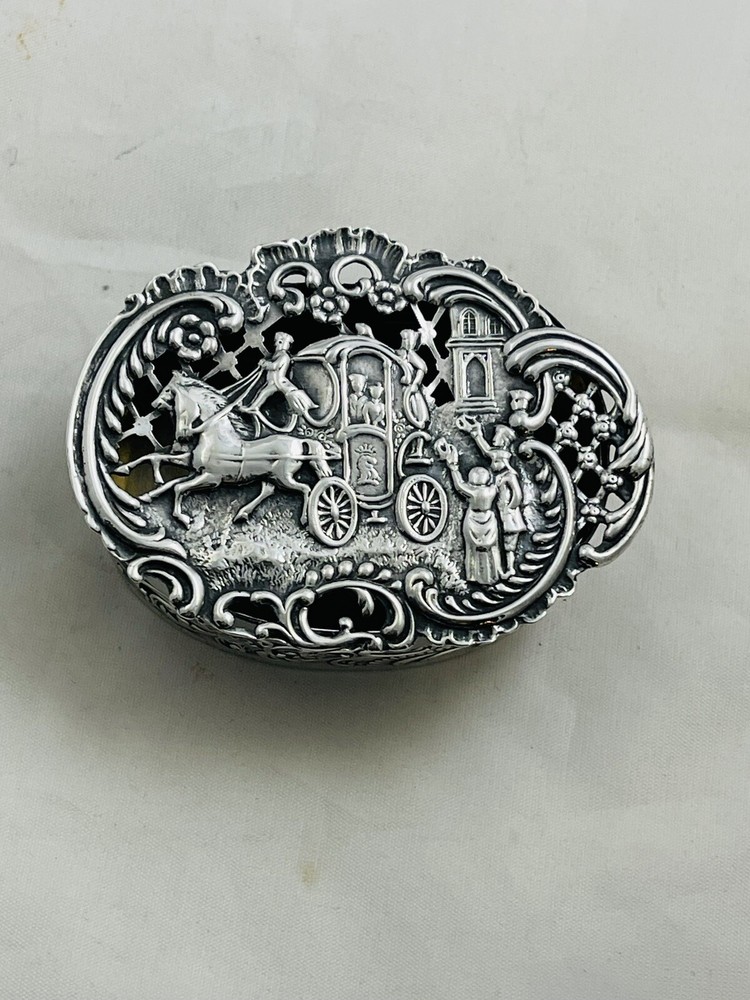 Antique Ornate Openwork Oval Form Box Sterling Silver William Comyns & Sons 1909